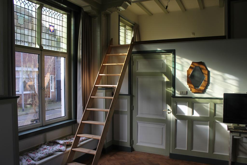 Bed And Breakfast De Verkadekamer Zaandam Room photo
